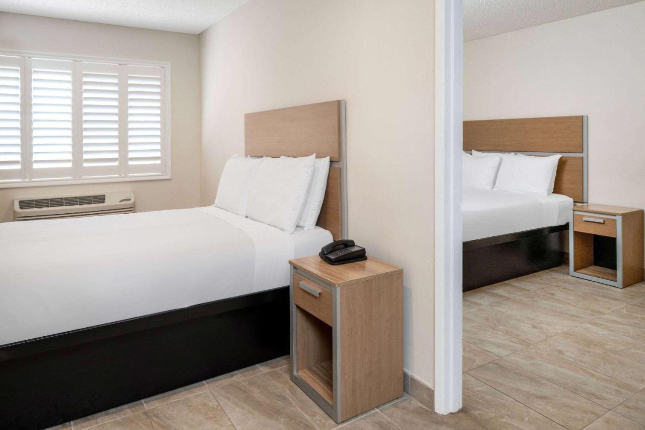 Lodge Super 8 By Wyndham Ca